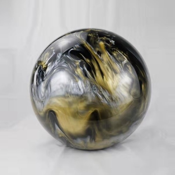 BOWLING BALL